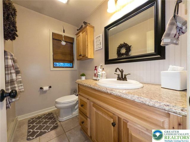 1254 Sky High Terrace, Chestnuthill Twp, PA 18330