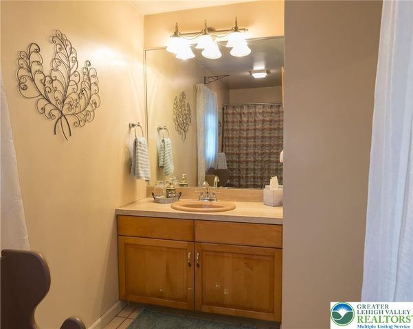 1254 Sky High Terrace, Chestnuthill Twp, PA 18330