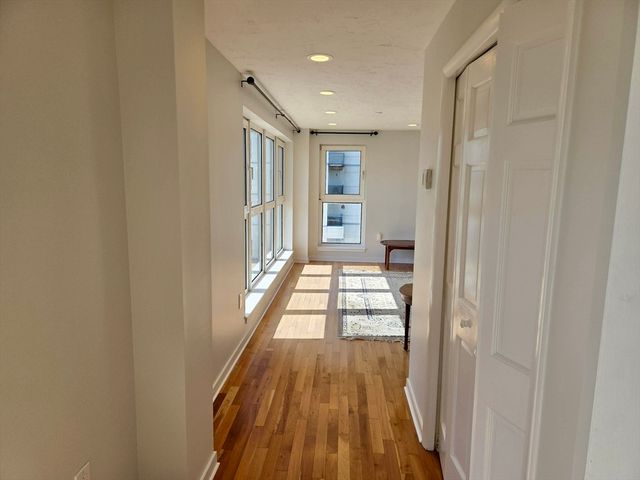 1001 Marina Dr 301, Quincy, MA 02171