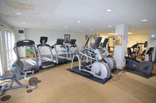 1001 Marina Dr 301, Quincy, MA 02171