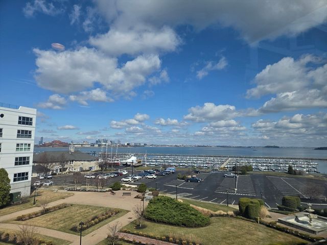 1001 Marina Dr 301, Quincy, MA 02171