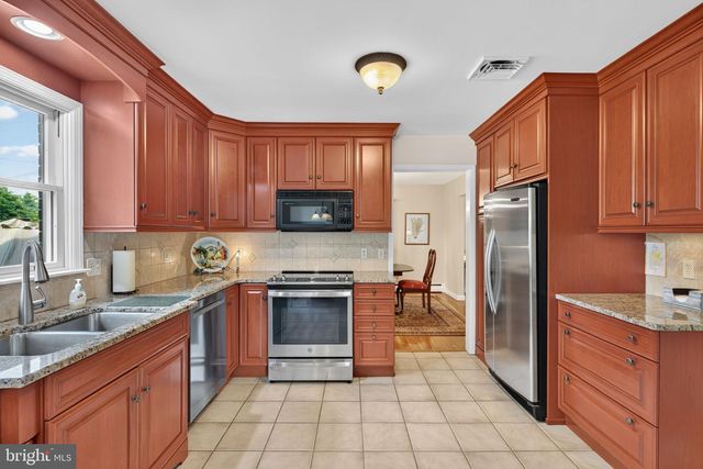 115 VALLEY VIEW, New Cumberland, PA 17070