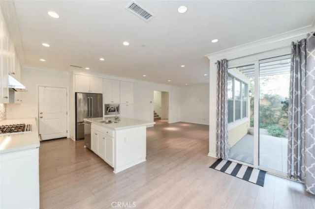 229 Rodeo, Irvine, CA 92602