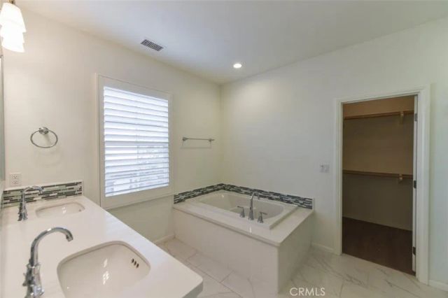 229 Rodeo, Irvine, CA 92602