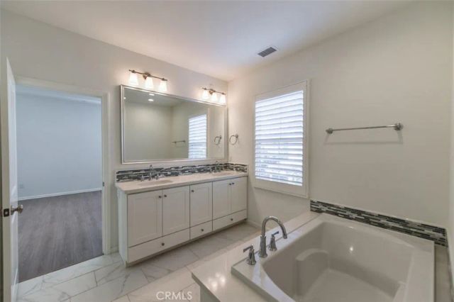 229 Rodeo, Irvine, CA 92602