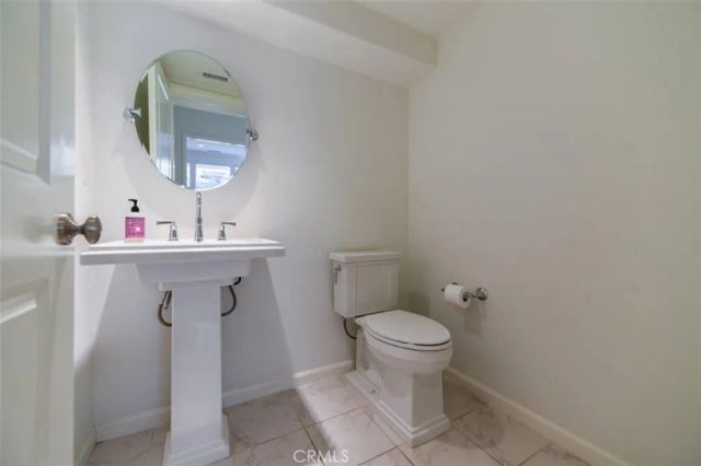 229 Rodeo, Irvine, CA 92602