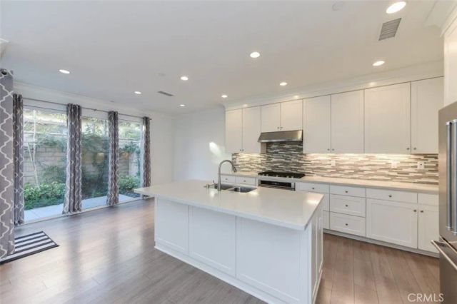 229 Rodeo, Irvine, CA 92602
