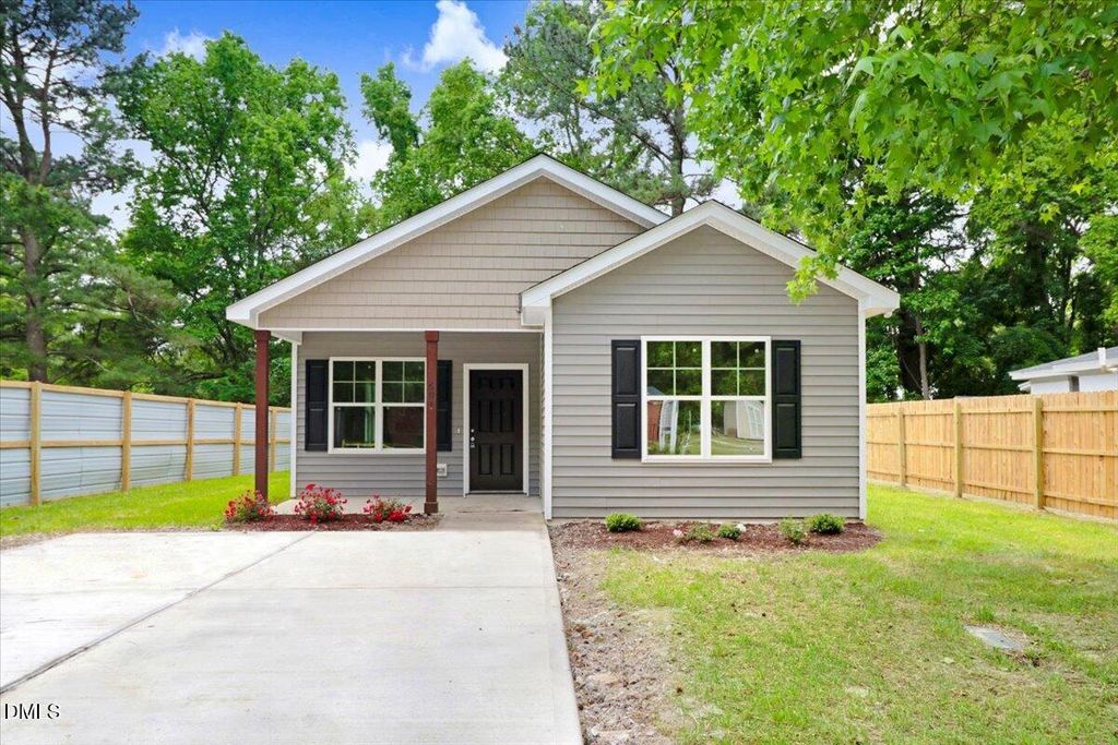 722 Martin Luther King Jr Drive, Smithfield, NC 27577