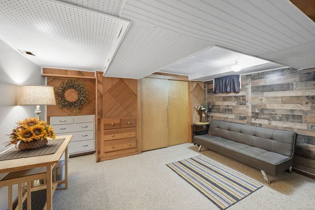 328 North Maple Street, Enfield, CT 06082