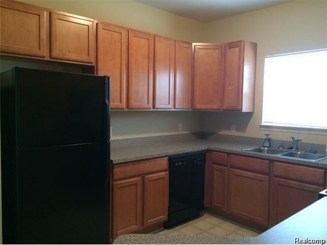 14210 Addington Drive, Commerce Twp, MI 48390