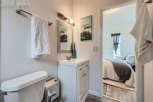 2 Narrows Road, Manitou Springs, CO 80829