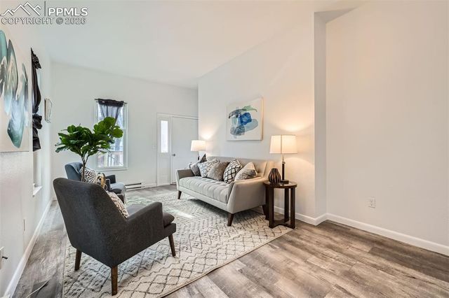 2 Narrows Road, Manitou Springs, CO 80829