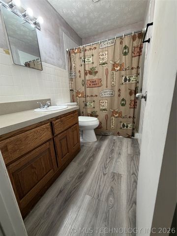 19 S Orphan Street, Pryor, OK 74361