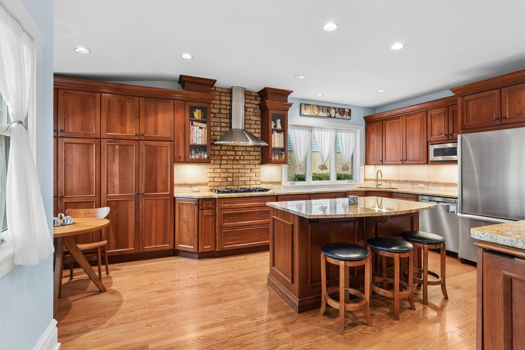 520 Courtland Avenue, Park Ridge, IL 60068 — photo 5