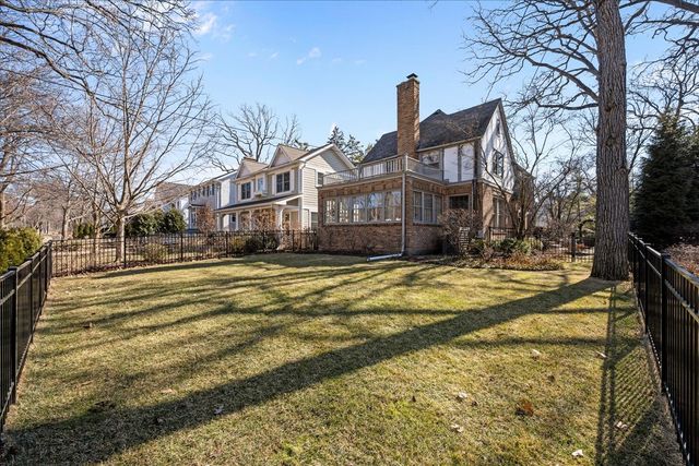 955 Vernon Avenue, Winnetka, IL 60093