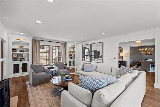 955 Vernon Avenue, Winnetka, IL 60093