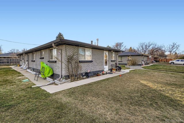 6700 W 37th Place, Wheat Ridge, CO 80033