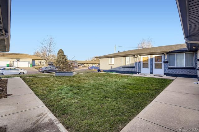 6700 W 37th Place, Wheat Ridge, CO 80033