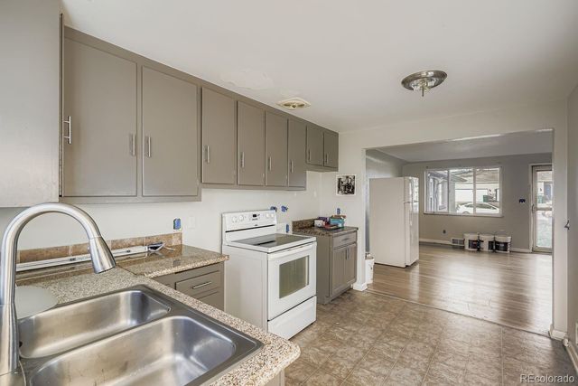 6700 W 37th Place, Wheat Ridge, CO 80033