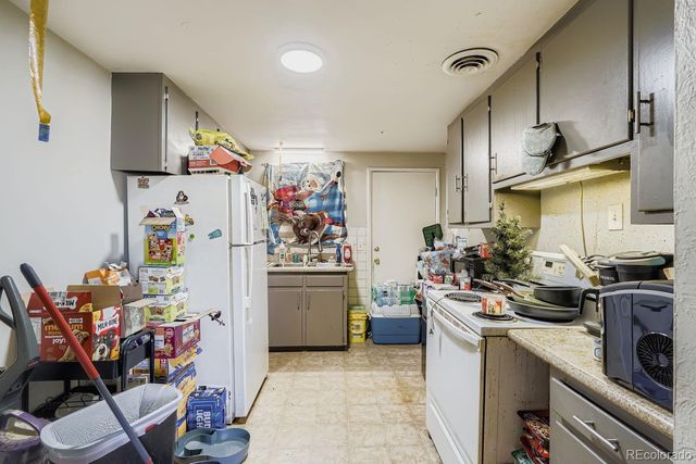 6700 W 37th Place, Wheat Ridge, CO 80033