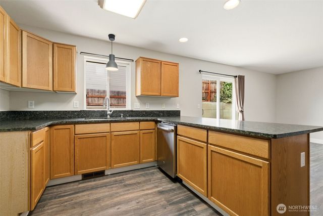 402 Lacey Avenue, Selah, WA 98942