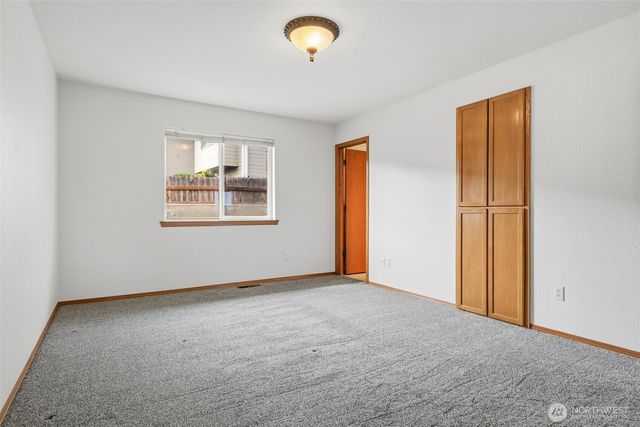 402 Lacey Avenue, Selah, WA 98942