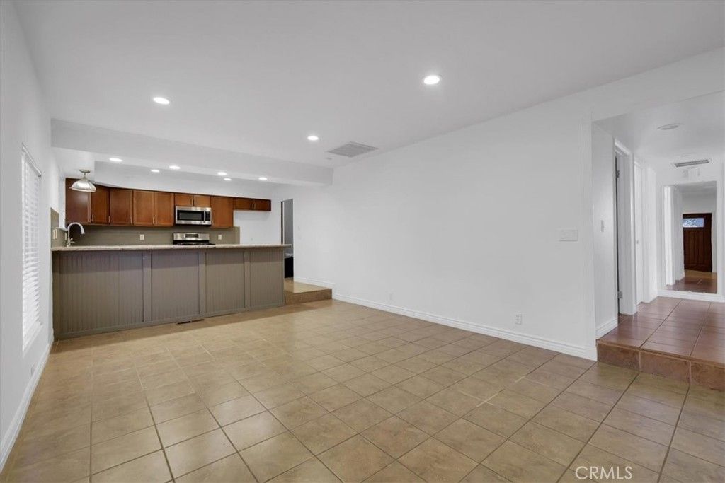 Image 11 of property listing at 2085 Mulberry Street, Chico, CA 95928