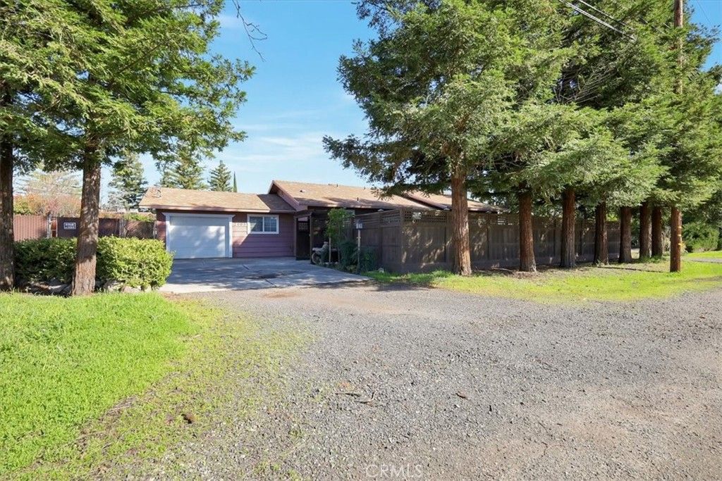 Image 4 of property listing at 2085 Mulberry Street, Chico, CA 95928