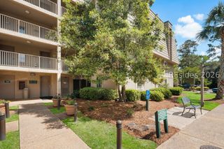 10 Lighthouse Rd Apt 430, Hilton Head Island, SC 29928