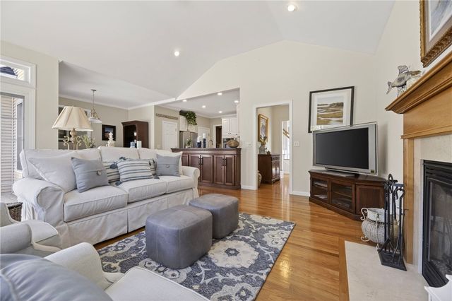 25 Southern View Drive, Narragansett, RI 02882