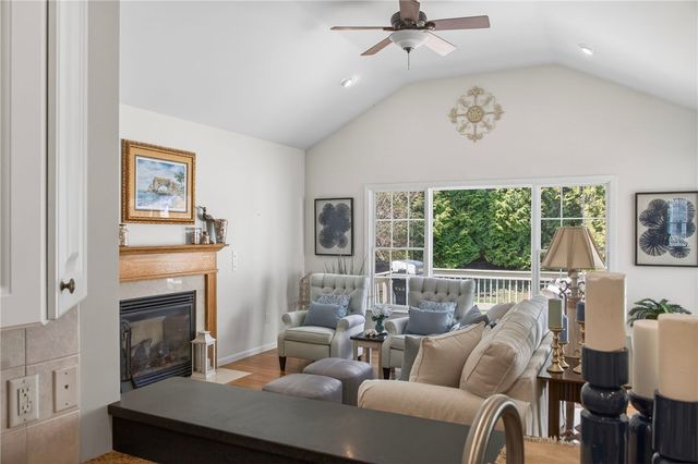 25 Southern View Drive, Narragansett, RI 02882