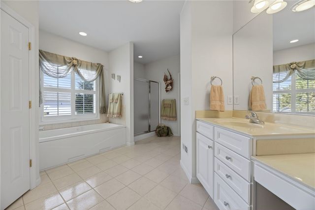 25 Southern View Drive, Narragansett, RI 02882