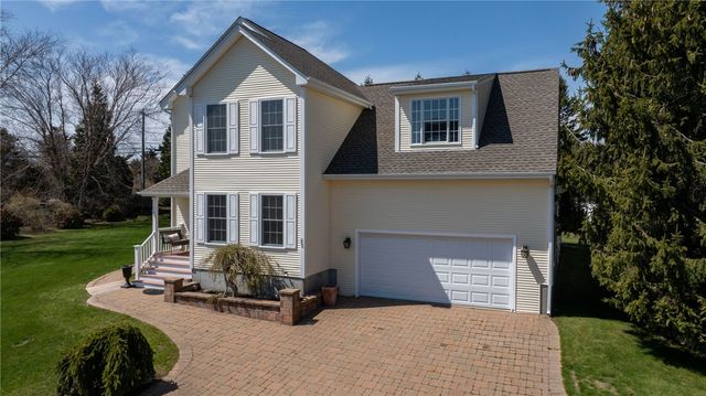 25 Southern View Drive, Narragansett, RI 02882