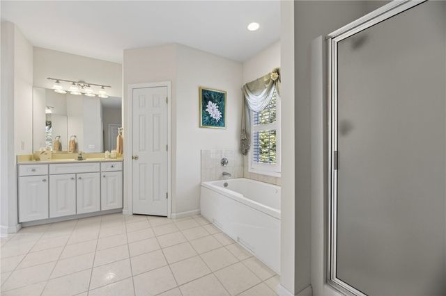 25 Southern View Drive, Narragansett, RI 02882