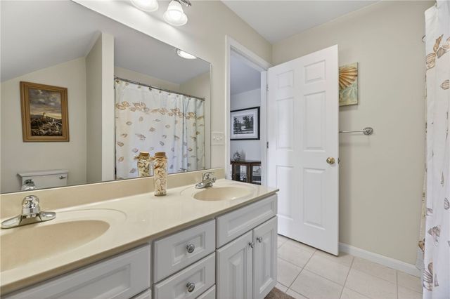 25 Southern View Drive, Narragansett, RI 02882
