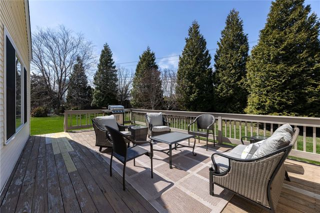 25 Southern View Drive, Narragansett, RI 02882