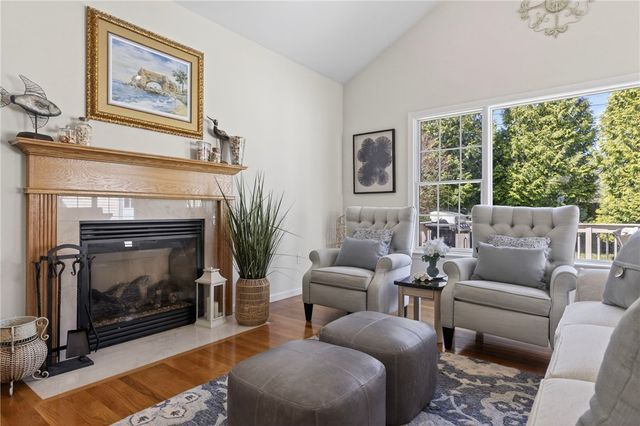 25 Southern View Drive, Narragansett, RI 02882