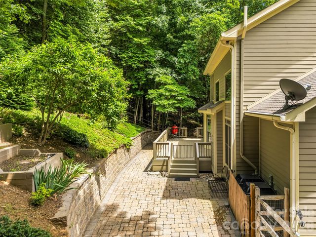 840 and 856 Stoney Stream Lane, Arden, NC 28704