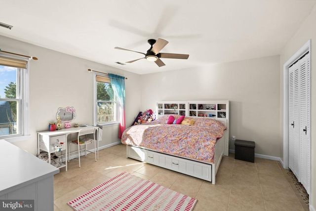 105 CHINABERRY DR, Fredericksburg, VA 22407