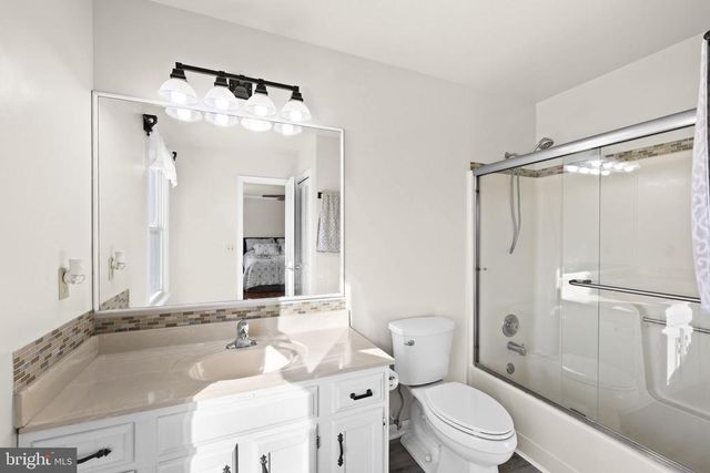 105 CHINABERRY DR, Fredericksburg, VA 22407