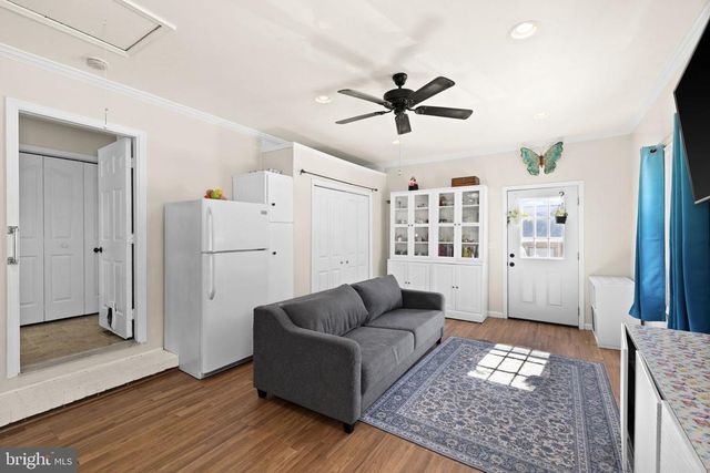 105 CHINABERRY DR, Fredericksburg, VA 22407