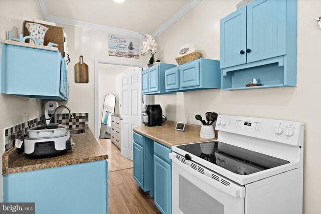 105 CHINABERRY DR, Fredericksburg, VA 22407