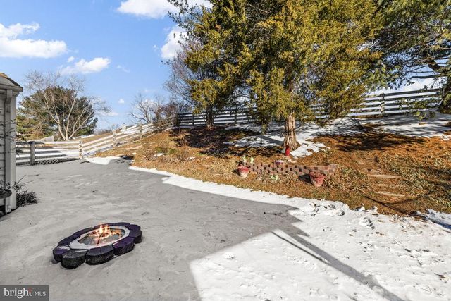 105 CHINABERRY DR, Fredericksburg, VA 22407