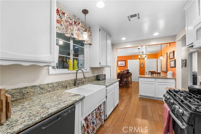 1335 W Ivyton, Lancaster, CA 93534