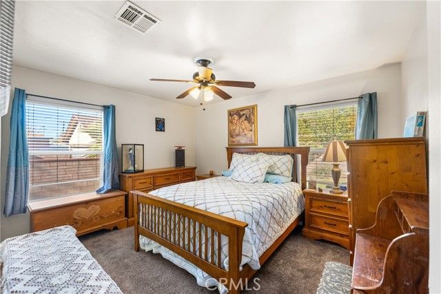 1335 W Ivyton, Lancaster, CA 93534