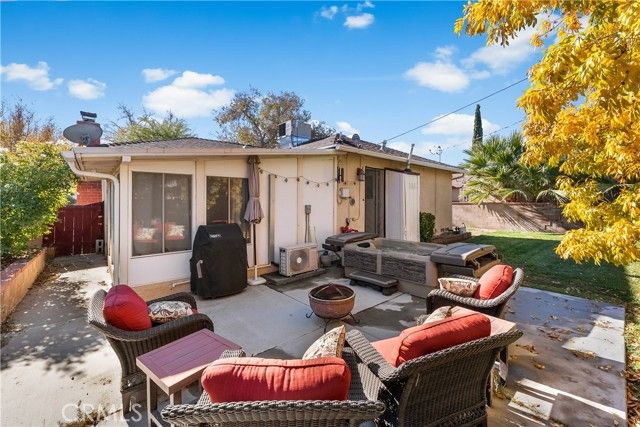 1335 W Ivyton, Lancaster, CA 93534