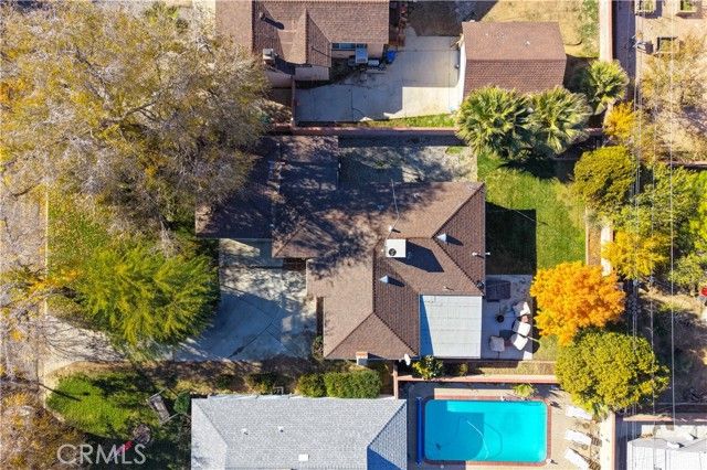 1335 W Ivyton, Lancaster, CA 93534