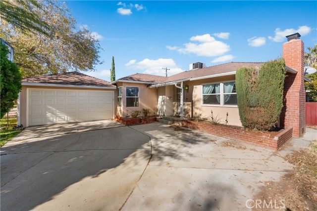 1335 W Ivyton, Lancaster, CA 93534