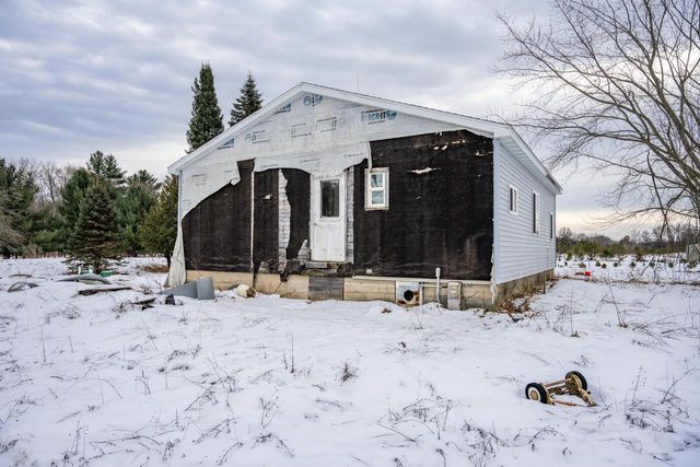 N13413 12th Avenue, Necedah, WI 54646