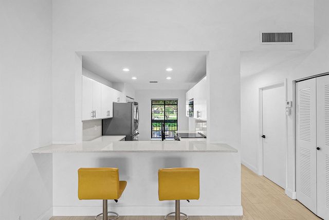 5054 Golfview Court 1525, Delray Beach, FL 33484